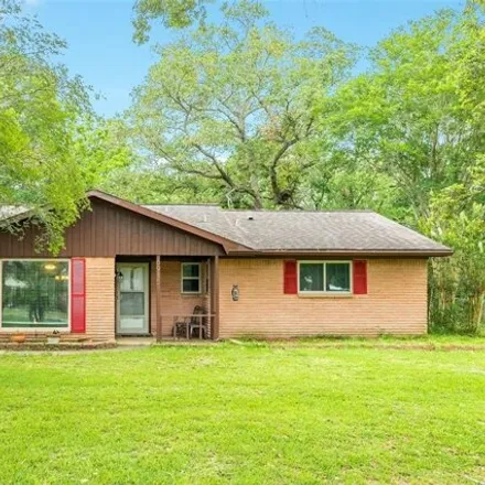 Buy this 3 bed house on 6947 South Oak Bend Drive in Brazoria County, TX 77511