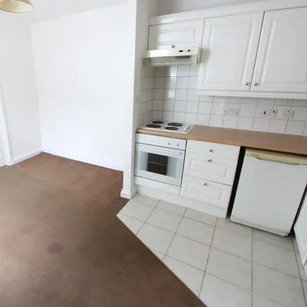 Rent this 1 bed apartment on Buxton Road in Luton, LU1 1RE