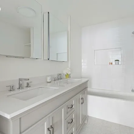 Rent this 5 bed apartment on 930 Lincoln Place in New York, NY 11213