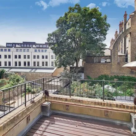 Rent this 4 bed townhouse on 10 Bloomfield Terrace in London, SW1W 8PQ