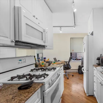 Rent this 2 bed apartment on 525 West Aldine Avenue