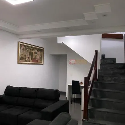 Buy this 3 bed house on Rua Itaguassú in Rudge Ramos, São Bernardo do Campo - SP