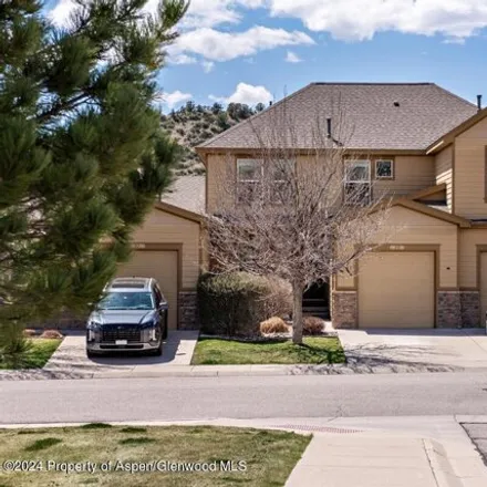Image 1 - 55 Redstone Drive, New Castle, CO 81647, USA - Townhouse for sale