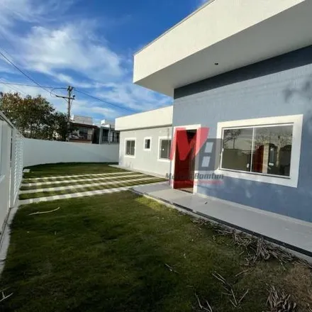 Buy this 3 bed house on Rua Elísio Lobo in São Pedro da Aldeia - RJ, 28941-408