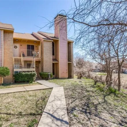 Buy this 1 bed condo on 5829 Marvin Loving Drive in Garland, TX 75043