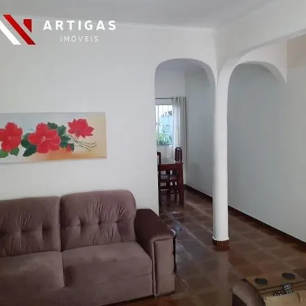 Buy this 2 bed house on Rua Siqueira Bueno 1206 in Mooca, São Paulo - SP