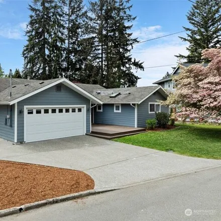 Buy this 3 bed house on 16145 Northeast 3rd Street in Bellevue, WA 98008