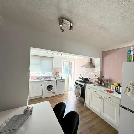 Image 3 - 80 Oldham Avenue, Coventry, CV2 5EX, United Kingdom - House for sale