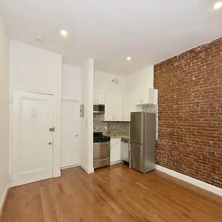 Image 3 - 313 East 78th Street, New York, NY 10075, USA - Apartment for rent