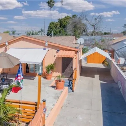 Image 1 - 1293 West Young Street, Los Angeles, CA 90744, USA - House for sale