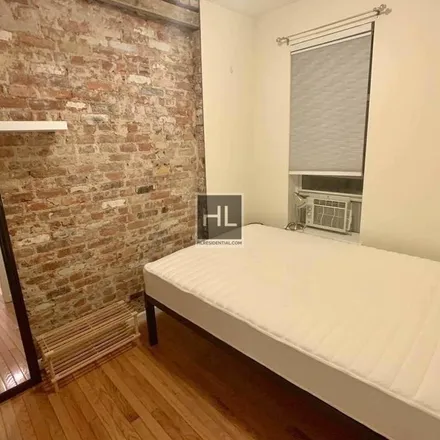 Image 4 - 9 Stanton Street, New York, NY 10002, USA - Apartment for rent