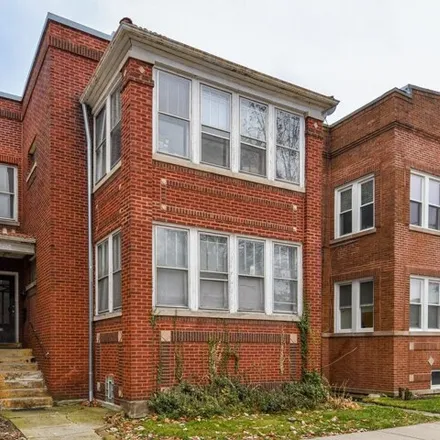 Buy this 6 bed house on 2219 West Addison Street in Chicago, IL 60618