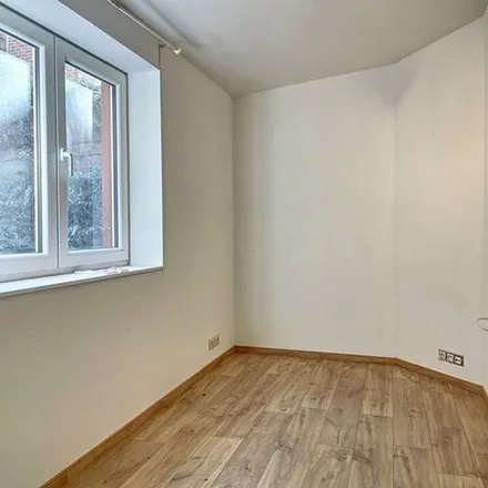 Rent this 3 bed apartment on Rue Toussaint Beaujean 11 in 4000 Liège, Belgium