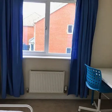 Rent this 6 bed apartment on 1 Dow Close in Norwich, NR5 9HW