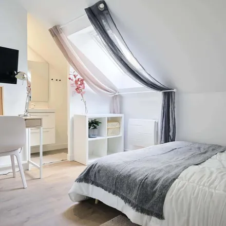 Rent this 1 bed room on 113 Boulevard de Strasbourg in 80000 Amiens, France
