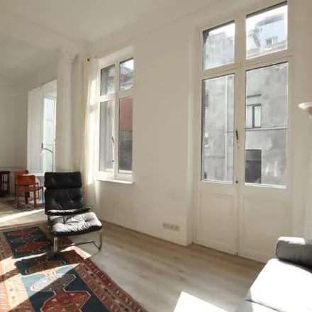 Rent this 1 bed apartment on Rue d'Artois - Artesiëstraat 3 in 1000 Brussels, Belgium