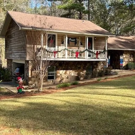 Buy this 3 bed house on 334 Wyatt Wood Circle in Raleigh, Smith County
