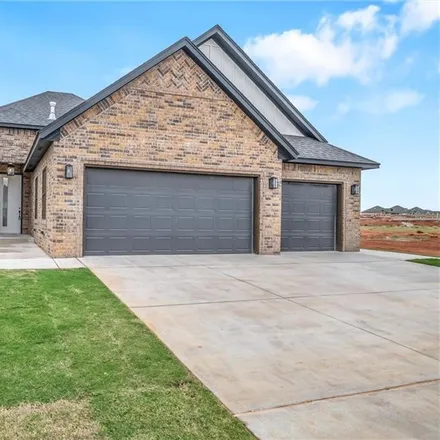 Image 2 - 1099 Southwest 42nd Street, Moore, OK 73160, USA - House for sale