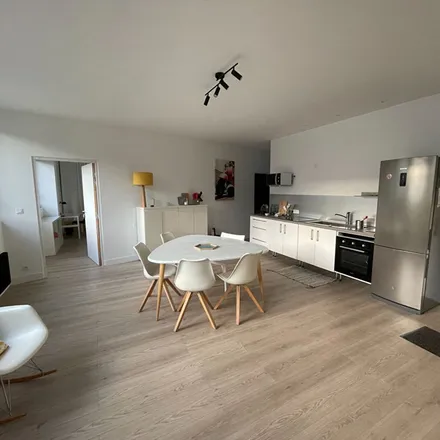Image 2 - 260 Rue Ingres, 59100 Roubaix, France - Apartment for rent