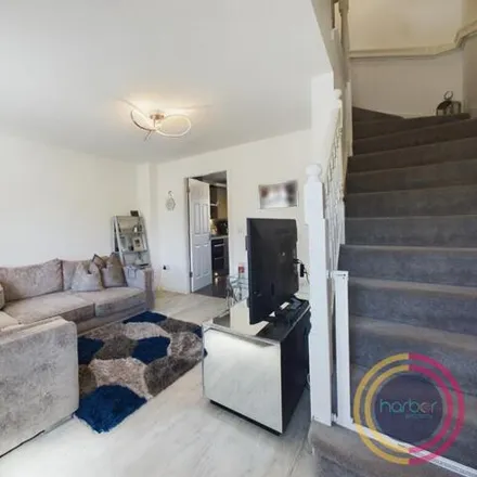 Image 2 - Tattershall Street, Glasgow, G33 5FB, United Kingdom - Townhouse for sale