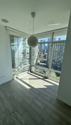 Rent this 3 bed condo on Erie on the Park in 510 West Huron Street, Chicago