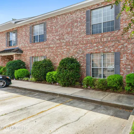 Image 1 - 309 Holcomb Boulevard, Ocean Springs, MS 39564, USA - Condo for sale