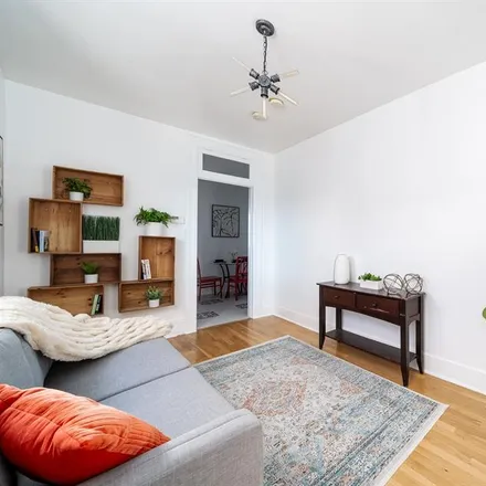 Image 4 - 608 Madison St 7 In Hoboken - Apartment for sale