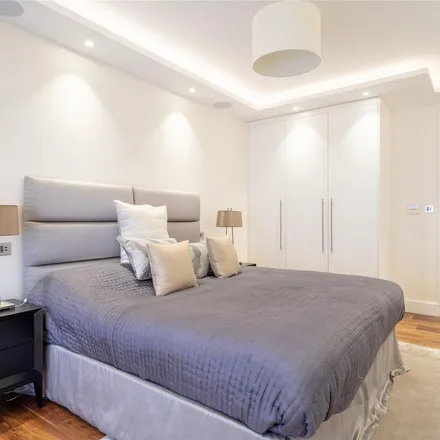 Image 4 - 75 South Audley Street, London, W1K 2PA, United Kingdom - Apartment for rent