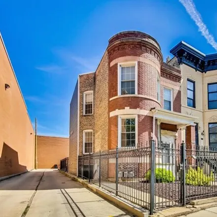 Image 2 - 2324 West Monroe Street, Chicago, IL 60612, USA - House for sale