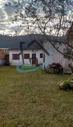 Buy this 2 bed house on Rua Jorge Guilherme de Solis Carlota in Massaguaçú, Caraguatatuba - SP