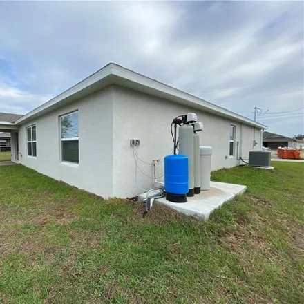 Image 4 - 4150 Northeast 15th Avenue, Cape Coral, FL 33909, USA - House for rent