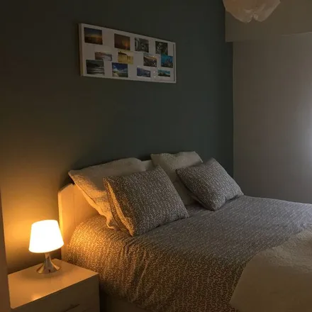 Rent this 3 bed apartment on Rua de Portugal in 2744-017 Porto Salvo, Portugal