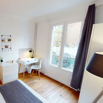 Rent this 4 bed room on 41bis rue Linois