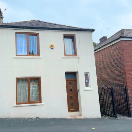 Buy this 3 bed house on Hinde Street