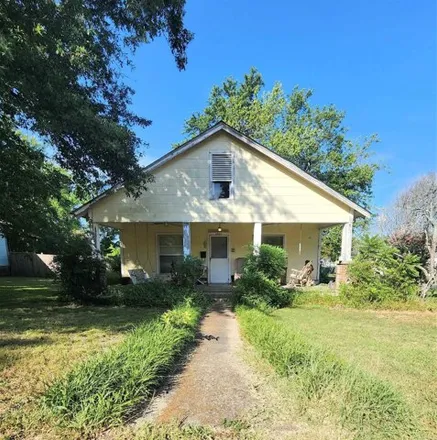 Buy this 2 bed house on 918 Gillham Avenue in Mena, AR 71953