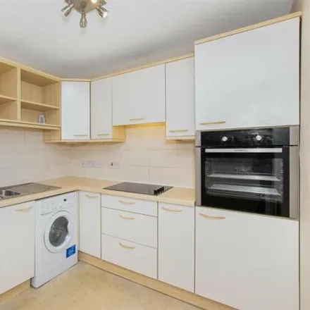 Image 7 - Viewfield House, Annfield Gardens, Stirling, FK8 2BJ, United Kingdom - Apartment for sale