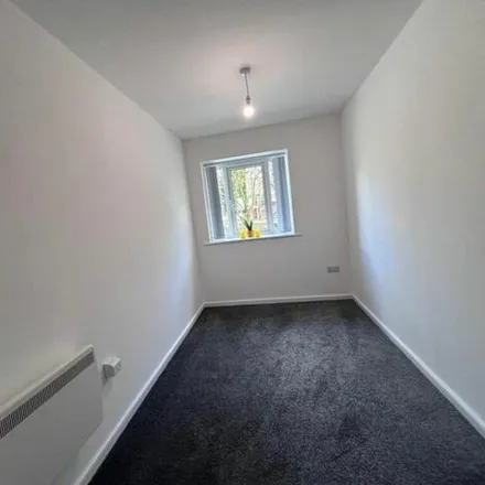 Image 4 - Hollin Bank Court, Bolton Road, Blackburn, BB2 4GY, United Kingdom - Room for rent