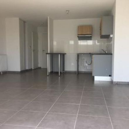 Rent this 1 bed apartment on 67 Rue de Belbèze in 31170 Tournefeuille, France