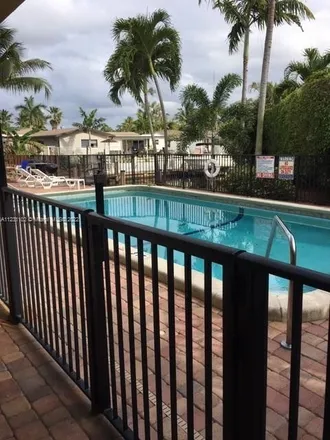 Image 3 - 409 West McNab Road, Lyons Park, Pompano Beach, FL 33060, USA - Apartment for rent