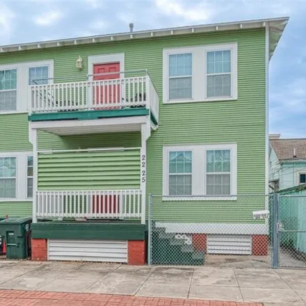Image 3 - Bernardo De Galvez Avenue, Galveston, TX 77552, USA - House for rent