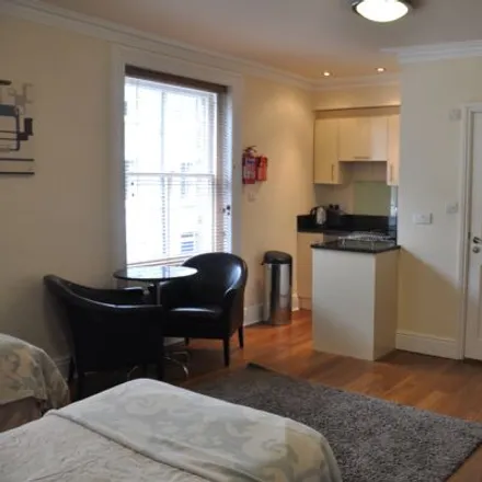 Image 5 - 3 Warkworth Street, Cambridge, CB1 1EG, United Kingdom - Townhouse for rent