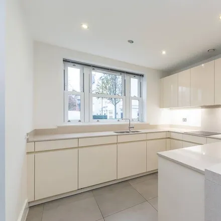 Image 3 - Emerald Square, London, SW15 5FN, United Kingdom - House for rent