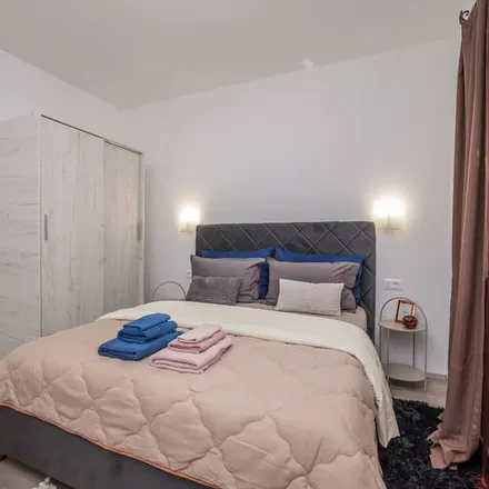 Rent this 1 bed apartment on 52474 Nova Vas - Villanova