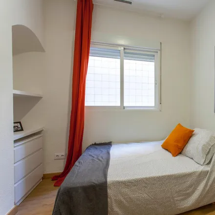 Rent this 6 bed room on Carrer del Marqués de Zenete in 3, 46007 Valencia