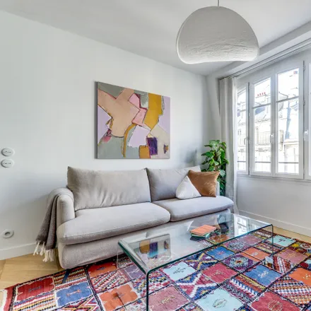 Image 9 - 6 Rue Henner, 75009 Paris, France - Apartment for rent