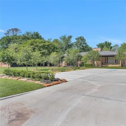 Image 3 - 1405 North Thompson Street, Conroe, TX 77301, USA - House for sale