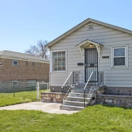 Image 1 - 9814 South Eggleston Avenue, Chicago, IL 60628, USA - House for sale