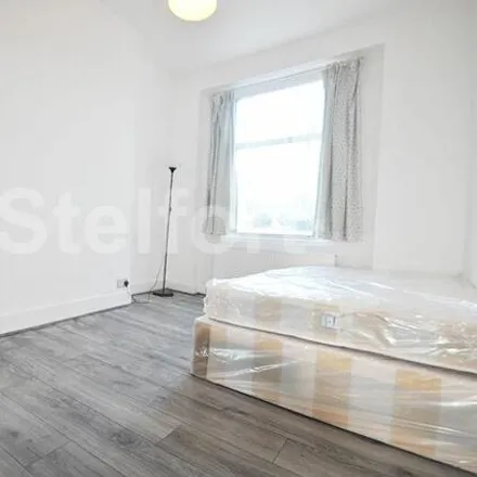 Image 4 - Axminster Road, London, N7 6BN, United Kingdom - Townhouse for rent