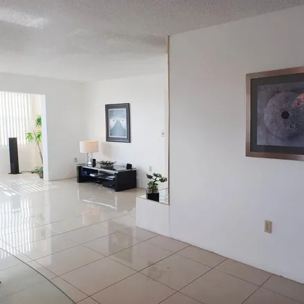Image 7 - unnamed road, Saint Petersburg, FL 33710, USA - Condo for sale