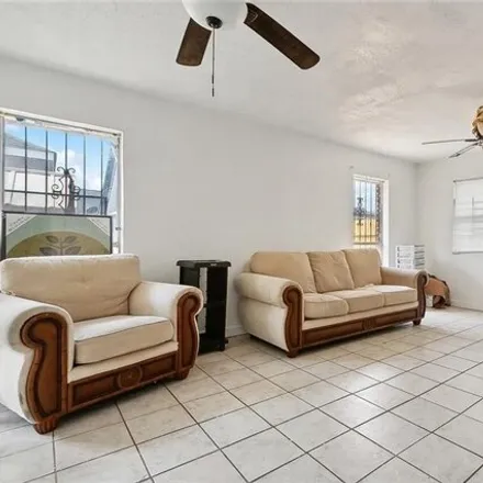 Image 4 - 225 Almonaster Avenue, New Orleans, LA 70126, USA - House for sale